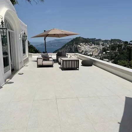 Le Gradelle With Amazing View Κάπρι